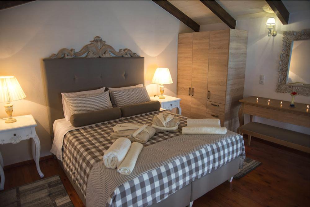 Porto Enetiko Suites Rethymno  Екстер'єр фото